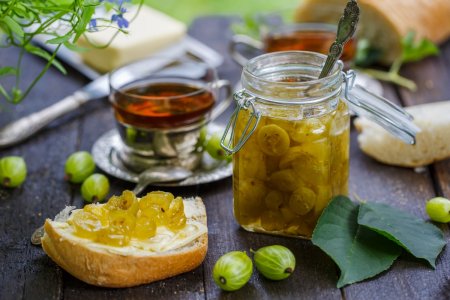 15 Easy Emerald Gooseberry Jam Recipes