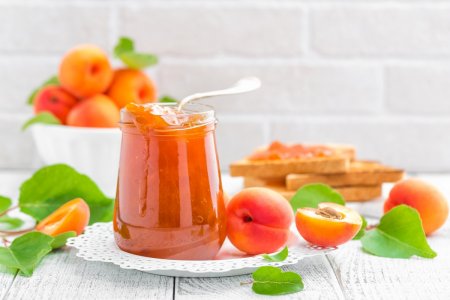 20 Great Apricot Jam Recipes