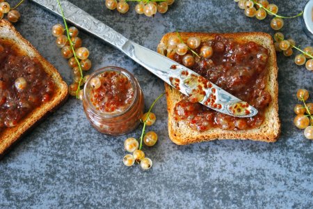 15 Delicious White Currant Jelly Recipes