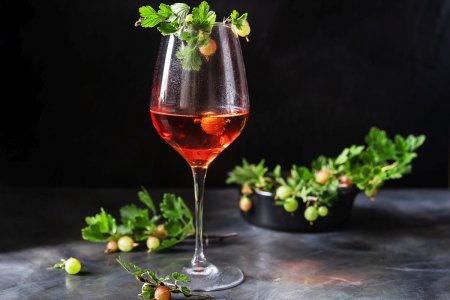 20 Simple Gooseberry Wine Recipes