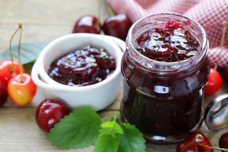 20 Original Cherry Jelly Recipes