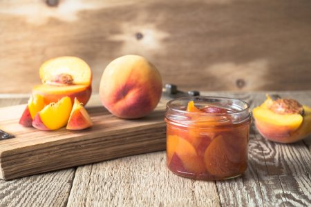 15 köstliche Rezepte für Pfirsichmarmelade in Spalten