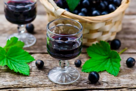 20 einfache Rezepte für Johannisbeerlikör