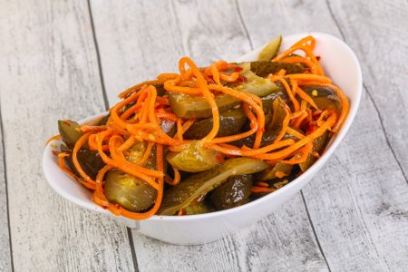 Pepinos al estilo coreano con zanahoria para el invierno: 20 mejores recetas
