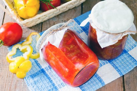 Lecho de pimiento morrón con tomates para el invierno: 20 excelentes recetas