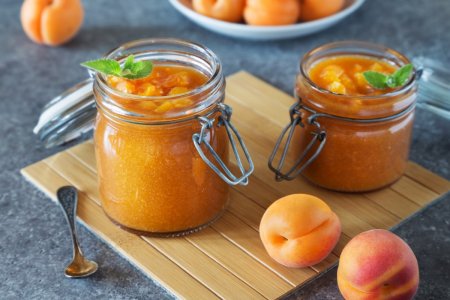 15 tolle Rezepte für Aprikosen-Fünf-Minuten-Marmelade
