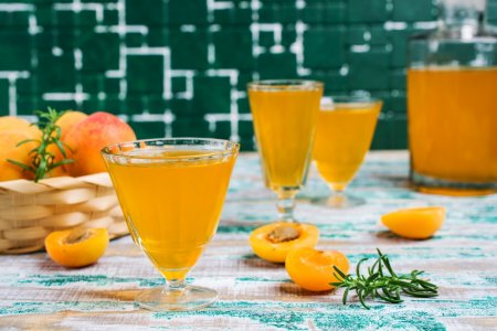 12 excelentes recetas de licor de albaricoque