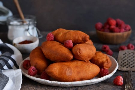 15 Delicious Raspberry Pie Recipes