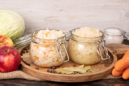 12 unvergleichliche Rezepte für eingelegten Kohl für den Winter