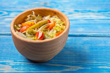 12 increíbles ensaladas de pepino y col para el invierno