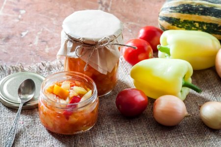 12 ensaladas incomparables de calabacín y tomate para el invierno