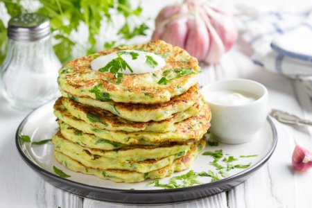 Tortitas de calabacín: 15 recetas sencillas e increíblemente deliciosas