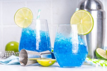 20 Amazing Blue Curaçao Cocktails