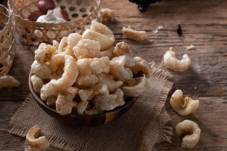 8 recetas originales con piel de cerdo