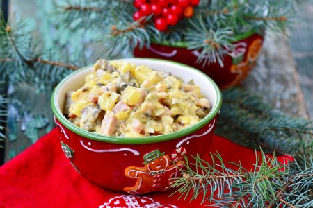 20 Amazing Salads for New Year 2024
