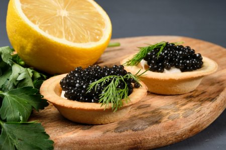 10 deliciosas recetas de tartaletas con caviar negro