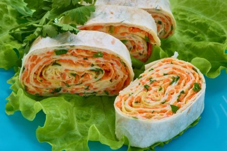12 rollos de lavash con zanahoria coreana que siempre salen bien
