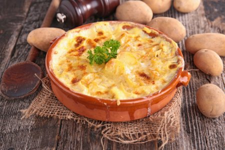 Pechuga de pollo con patatas al horno: 10 recetas deliciosas