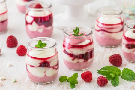 20 Raspberry Desserts Anyone Can Make