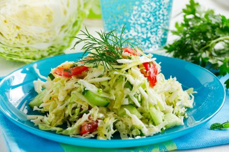 20 ensaladas de col tierna que definitivamente te recomendamos preparar