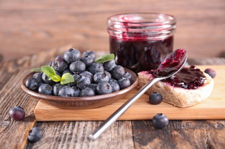 15 Great Blueberry Recipes for Winter