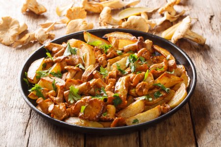 8 Easy Recipes for Fried Potatoes with Chanterelles in a Skillet
