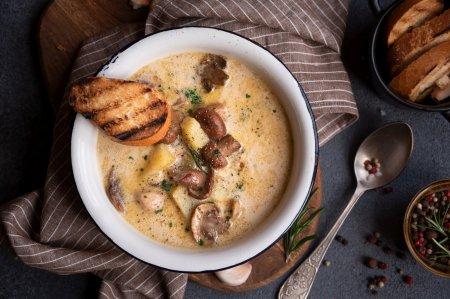 12 mejores recetas para preparar sopa cremosa de champiñones