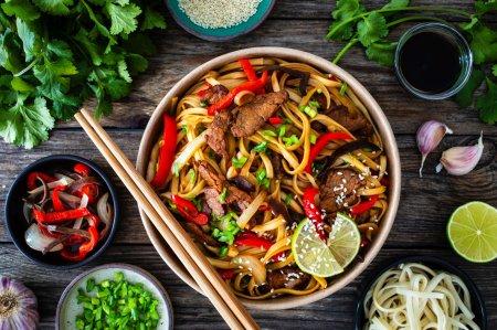 8 recetas de Udon con ternera que puedes preparar rápidamente