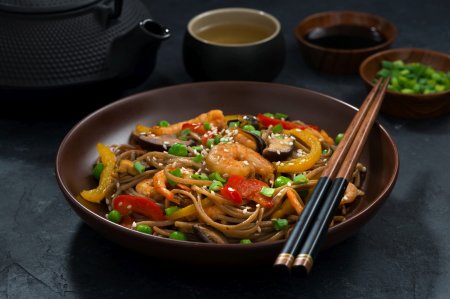 10 recetas originales de fideos wok con camarones