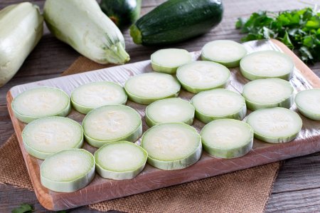 6 Easy Recipes to Freeze Zucchini for Winter
