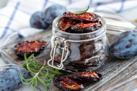 5 recetas sencillas y deliciosas de ciruelas secas caseras