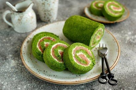 Spinach Roll with Filling: 6 Wonderful Recipes for Every Taste and Budget