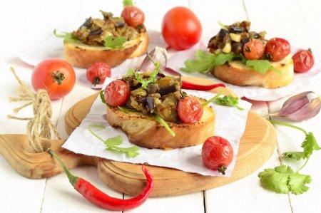 Baked Eggplant Bruschetta: 8 Original and Delicious Recipes