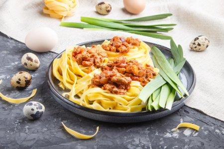 Nidos de pasta con carne picada al horno: 8 recetas para alimentar a toda la familia