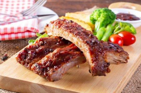 Schweinerippchen mit Honig und Sojasauce aus dem Ofen – Schritt-für-Schritt-Rezept