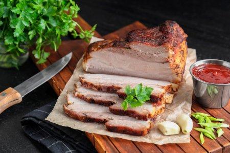 Schweinebauch im Ofen in Folie gebacken – einfaches Schritt-für-Schritt-Rezept