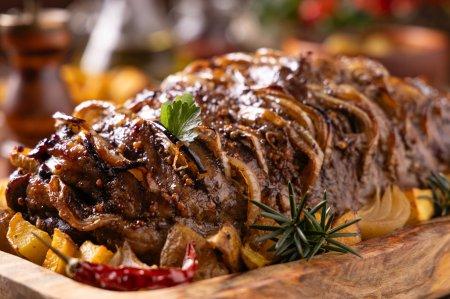 Échine de porc rôtie au four en papillote – une recette simple