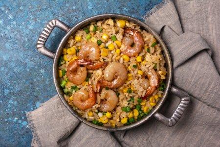Riz aux crevettes à la poêle – recette pas à pas