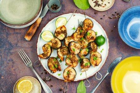 Brochettes de maquereau au barbecue – une délicieuse recette