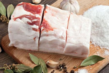 Cómo salar tocino: 4 recetas caseras