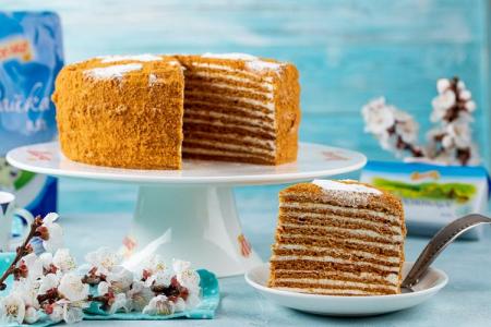 Classic Honey Cake (Medovik): 5 Simple and Delicious Recipes (Step-by-Step)