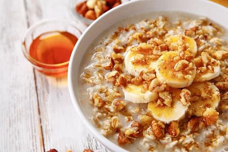 Haferbrei mit Milch: 8 einfache Rezepte (Schritt für Schritt)