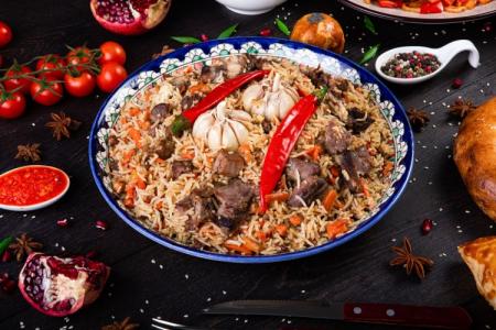 Plov mit Schweinefleisch: 12 beste Rezepte