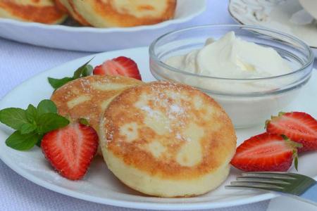 Cottage Cheese Pancakes (Syrniki): 15 Easy and Delicious Recipes