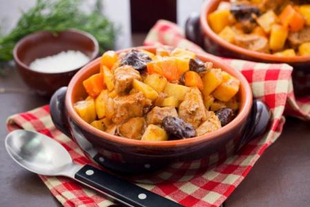 Braised Potatoes with Meat: 12 Step-by-Step Recipes