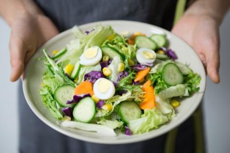 Delicious and Easy Quick Salads: 20 Recipes